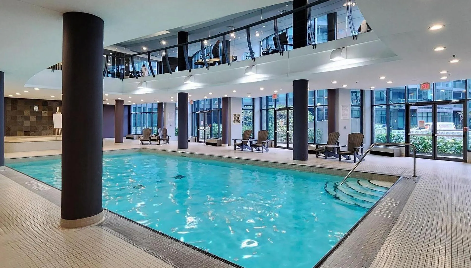 Amazing 2 Bedroom Waterfront Condo Downtown With Parking Toronto